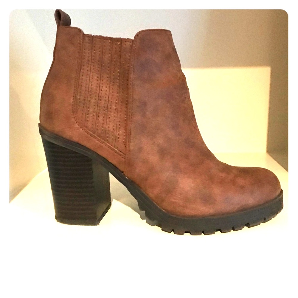 Sam and Libby for target booties!